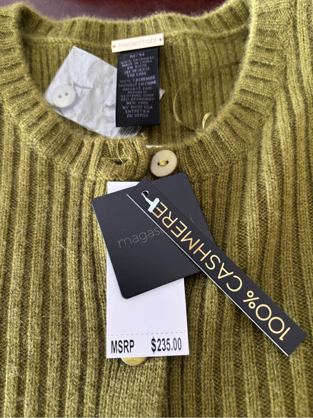 NWT -Magaschoni Women’s Ribbed 100% Cashmere Sweater in Olive Green - Medium
